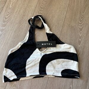 Motel Iamah Crop Top In Optic Swirl Black And White